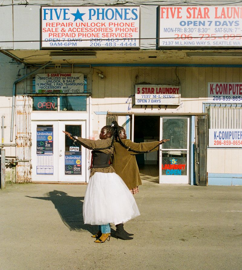 © Lex Clark - Image from the Jumeaux photography project