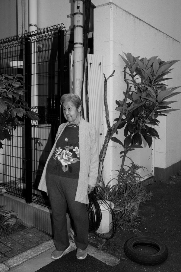 © Hajime Kimura - Image from the The Bluebird Perch photography project