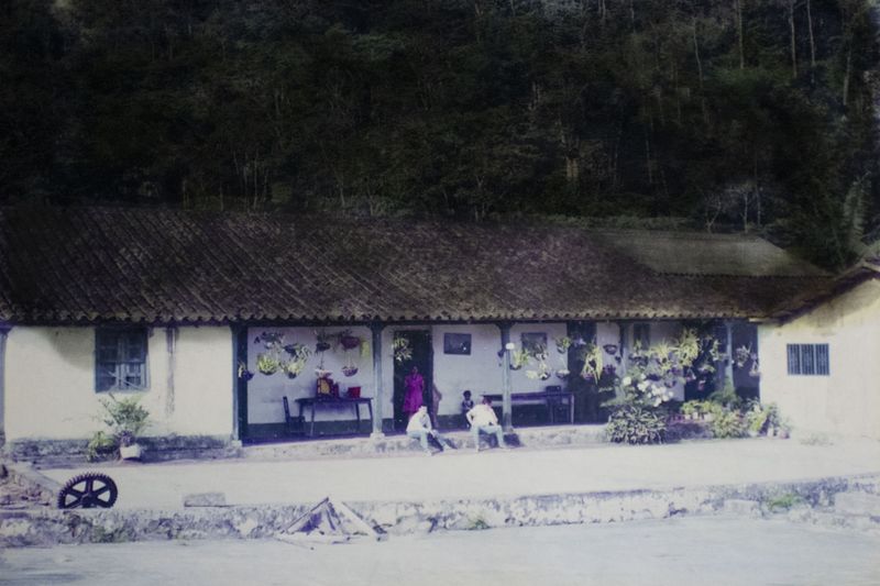 © Margarita V Beltran - Image from the Arde la casa, on political violence, family and exile photography project