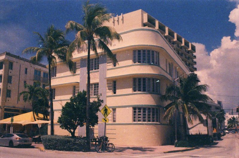 © Florent Roussel - Image from the The Gernsback Continuum photography project