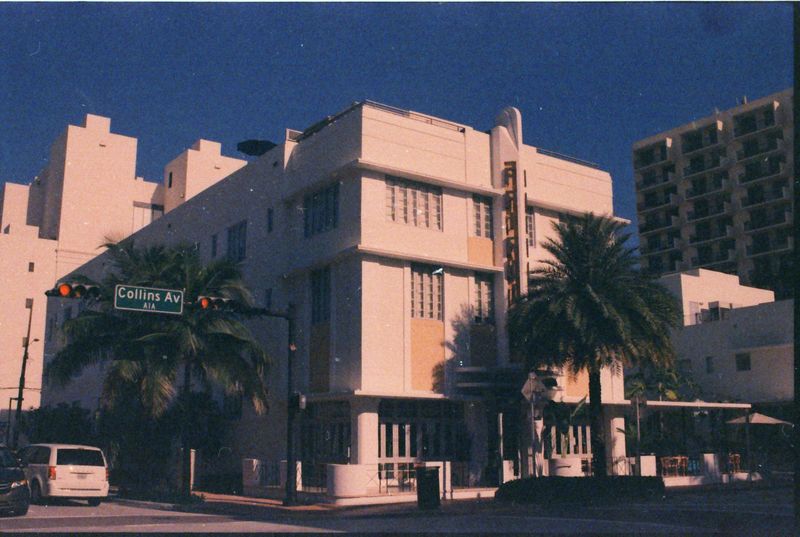 © Florent Roussel - Image from the The Gernsback Continuum photography project