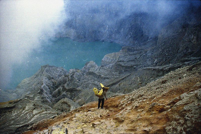© Florent Roussel - Image from the Ijen Volcano photography project