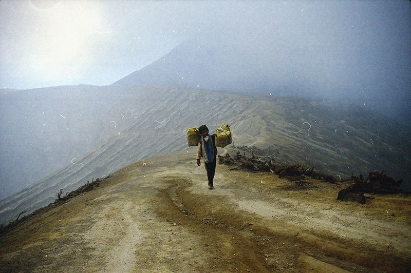 © Florent Roussel - Image from the Ijen Volcano photography project