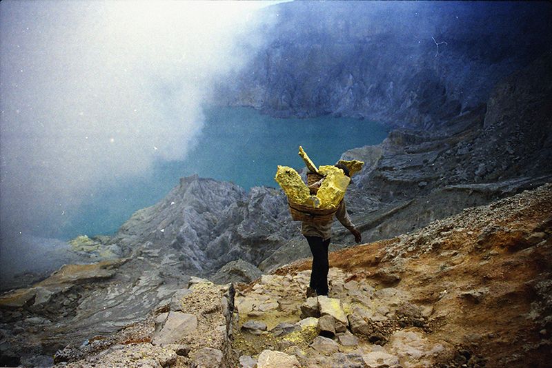 © Florent Roussel - Image from the Ijen Volcano photography project