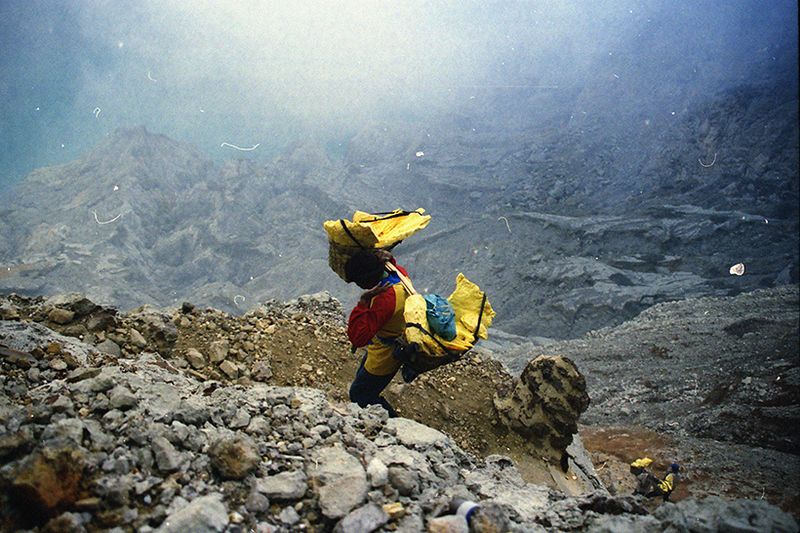 © Florent Roussel - Image from the Ijen Volcano photography project