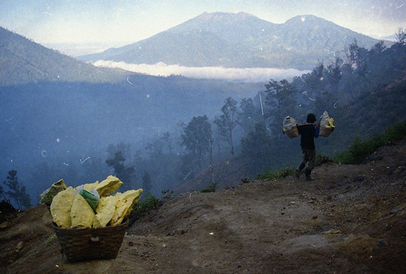 © Florent Roussel - Image from the Ijen Volcano photography project