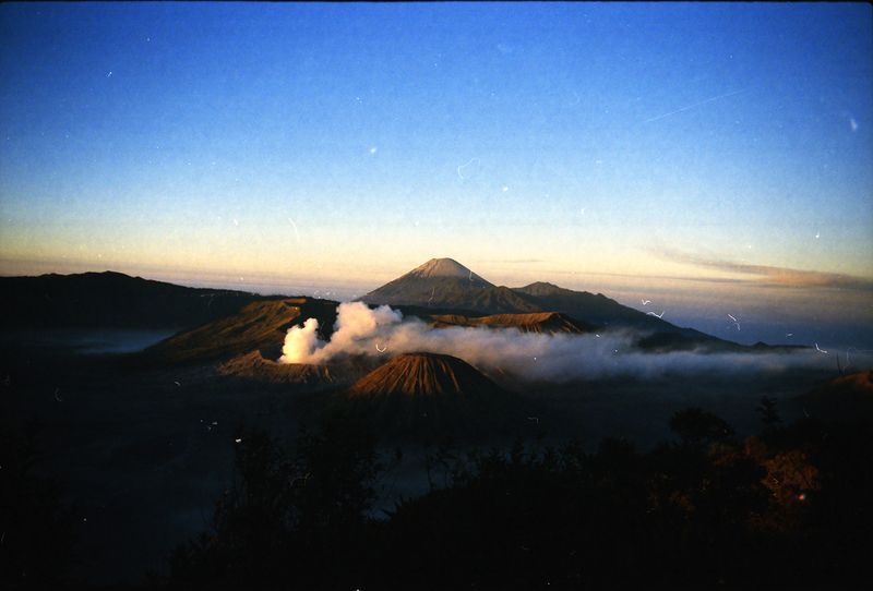 © Florent Roussel - Image from the waktu berlalu photography project