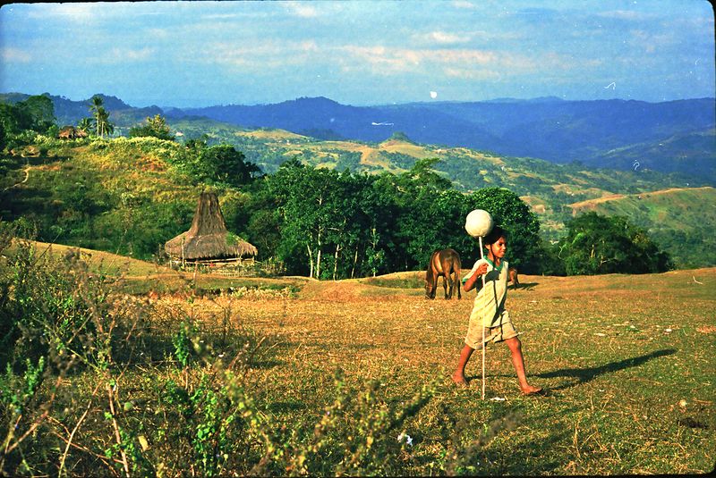 © Florent Roussel - Image from the waktu berlalu photography project