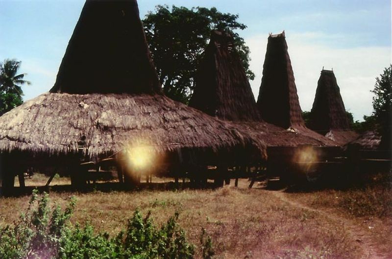 © Florent Roussel - Image from the waktu berlalu photography project