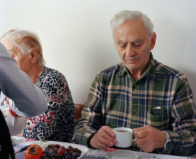 © Kayin Luys - Image from the Don't Trust Pretty Girls photography project