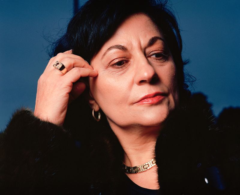 © Kayin Luys - Image from the Don't Trust Pretty Girls photography project