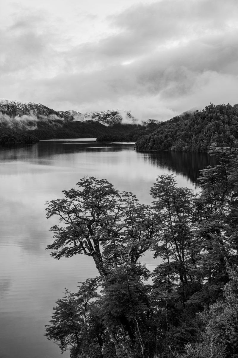 © Ale Conrado Carcasona - Image from the Ruta de los Siete Lagos photography project