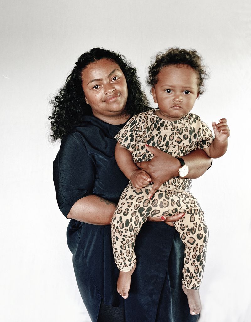 © Loulou d’Aki - Image from the Mother by choice photography project