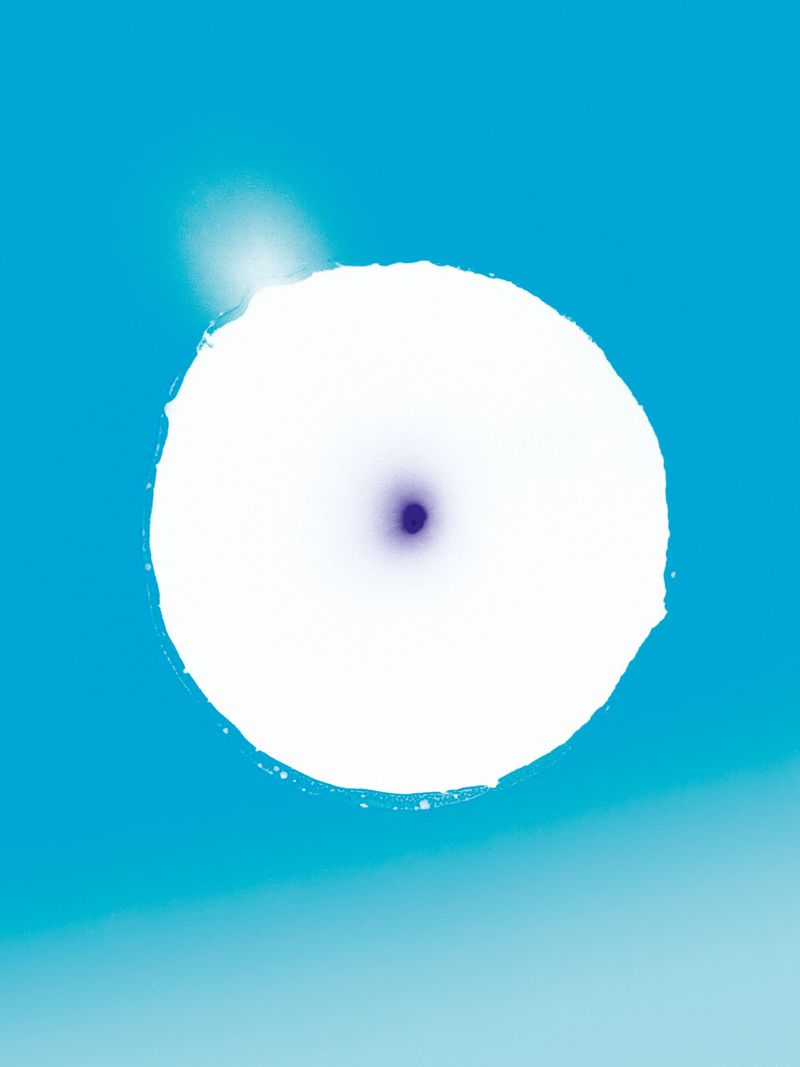 © Mattia Balsamini - A look into an optometry test used during sleep cycles analysis.