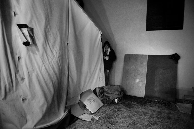 © Maria Giulia Trombini - Lera a few minutes before starting the theatrical performance during Floating Castle Art Festival in Kozarisce, Slovenia.