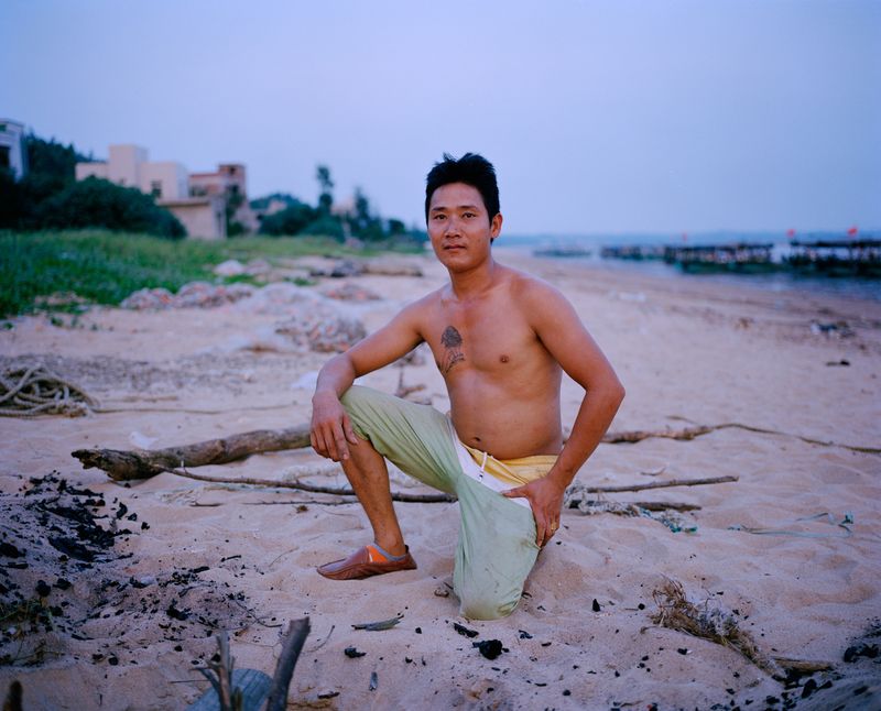 © liang chen - Young fisherman Chen Rengang (my primary school classmate)。 2017 Donghai Island, Guangdong Province, China