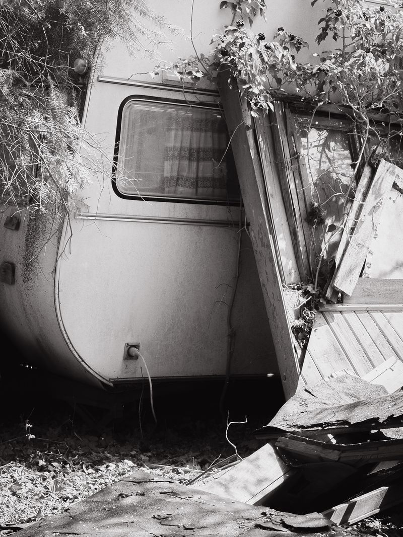 © Ina Königs - Image from the Still Here, and Gone photography project