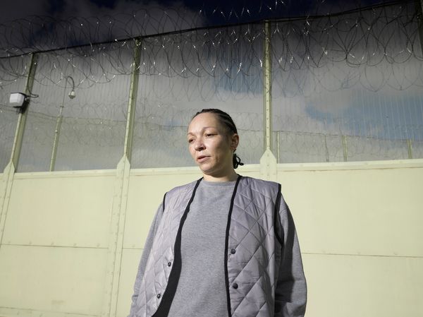 © Richard Ansett - Laura