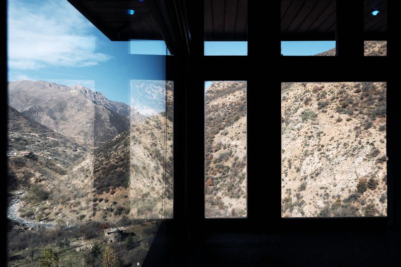 © Sebastien Cuvelier - Image from the Paradise City photography project