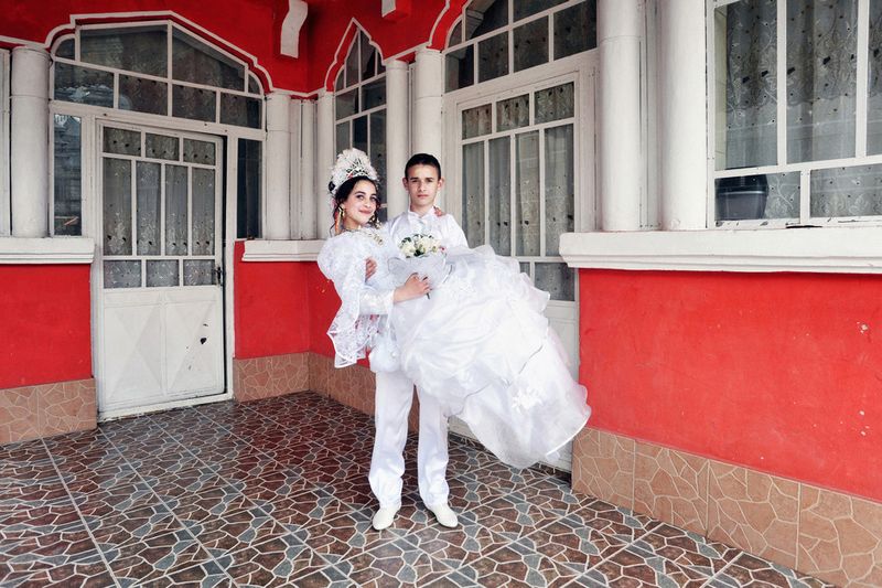 © Sebastien Cuvelier - Image from the Gypsy Queens photography project