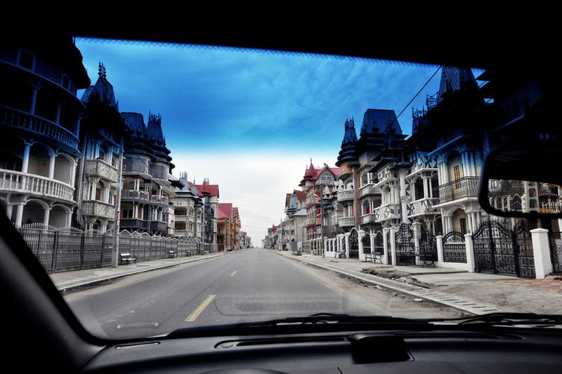 © Sebastien Cuvelier - Image from the Gypsy Queens photography project