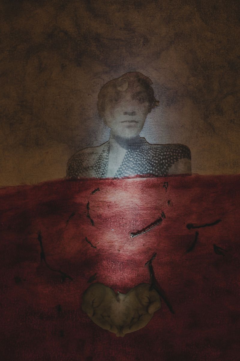 © Mariceu Erthal Garcia - Unfinished Gemma’s self-portrait. This painting was recently found in a place where she took painting classes.