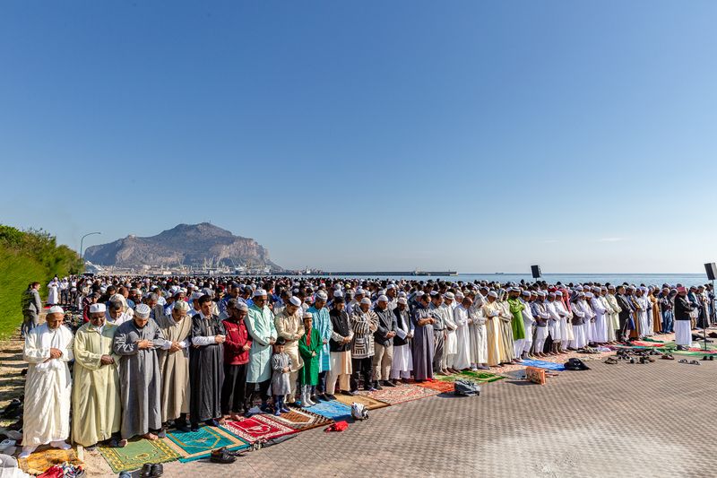 © Giovanni Lo Curto - Image from the At the Gates of Europe photography project