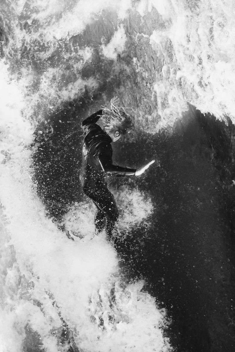 © Giandra De Castro - Image from the The Timeless Chaos of the Falling Angels photography project