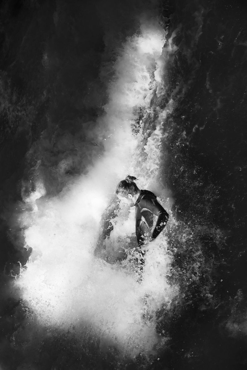 © Giandra De Castro - Image from the The Timeless Chaos of the Falling Angels photography project