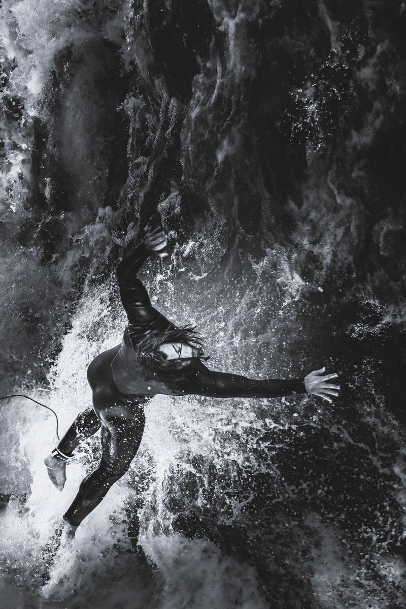 © Giandra De Castro - Image from the The Timeless Chaos of the Falling Angels photography project