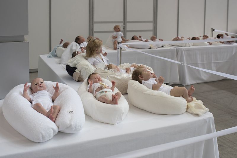 © Didier Bizet - Image from the Baby boom photography project