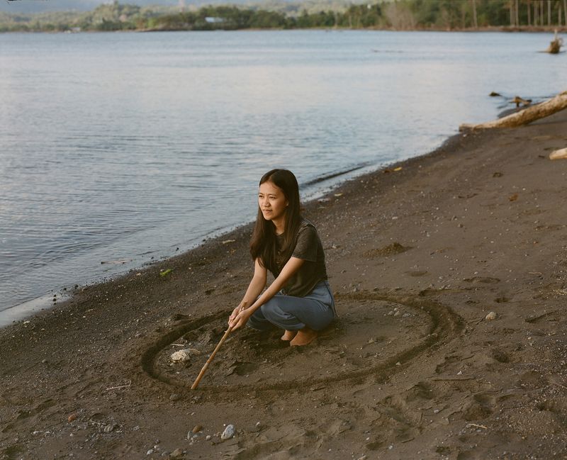 © Maite Vanhellemont - ‘New ritual’ in collaboration with my second cousin Andrea, Indonesia, 2024.