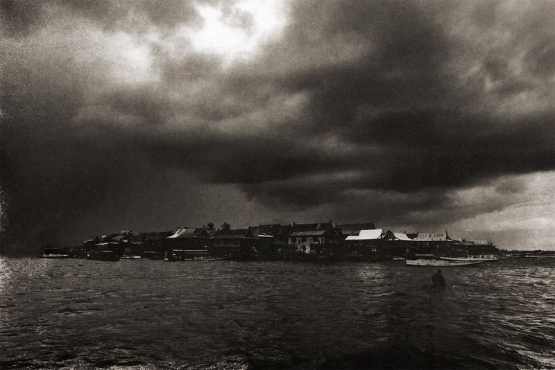 © Guillaume Holzer - Image from the Nomadism photography project