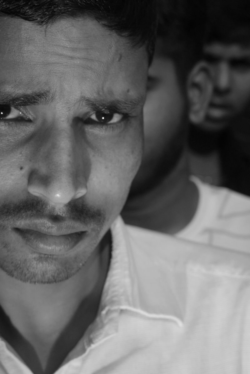 © Sushant - Encountering