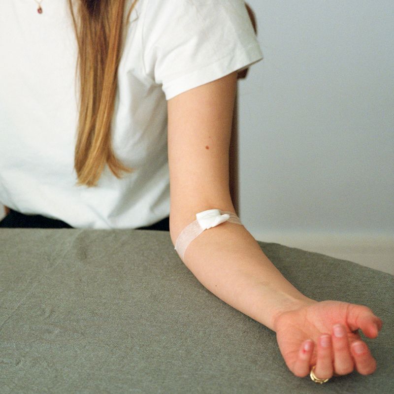 © Valentine de Villemeur - Image from the I've always wanted to be a mom photography project