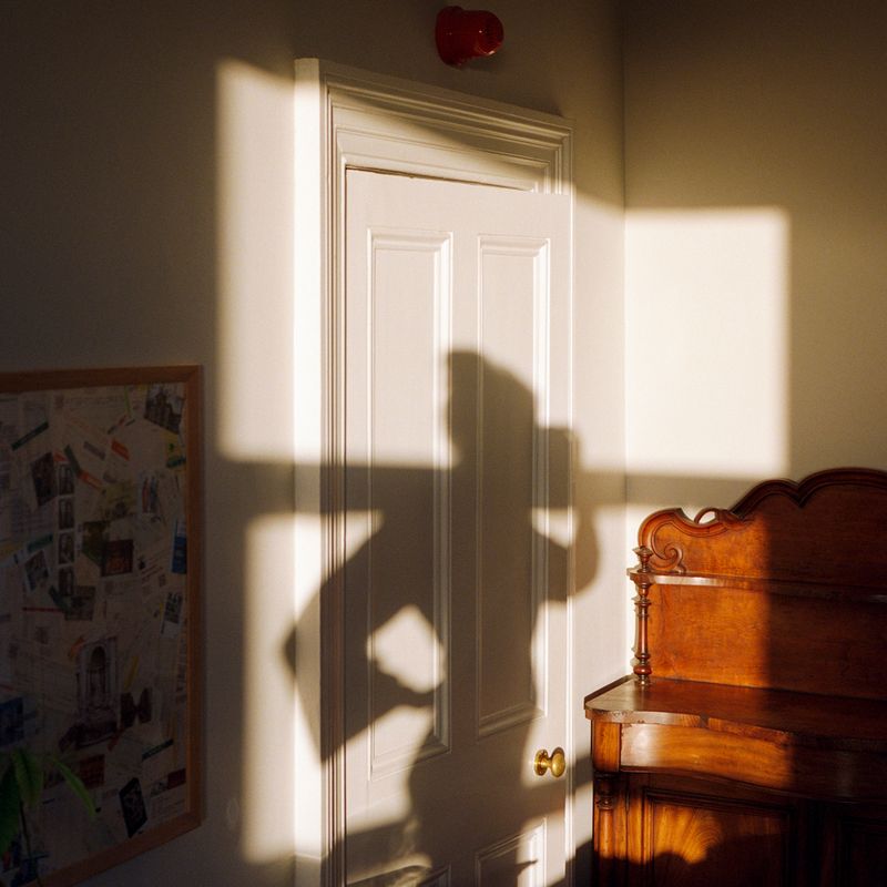 © Valentine de Villemeur - Image from the I've always wanted to be a mom photography project