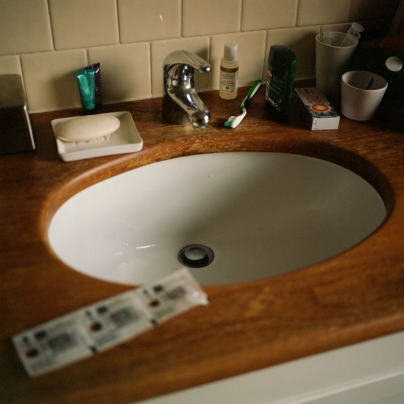 © Valentine de Villemeur - Image from the I've always wanted to be a mom photography project