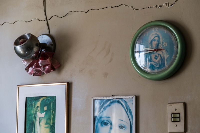 © Juliana Jacyntho - Image from the things will remain to turn off the lights of the world photography project