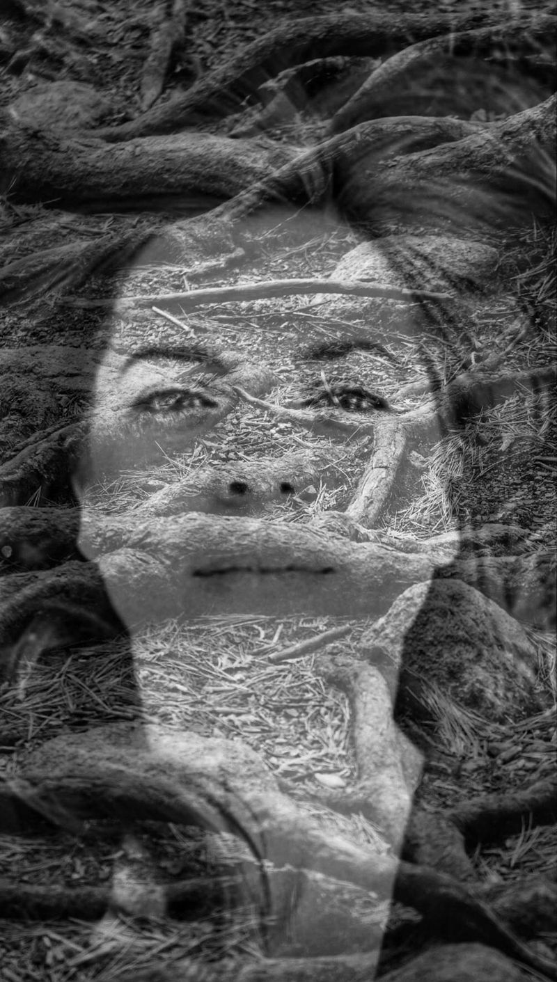 © Kerry Payne Stailey - Image from the My Father's Daughter photography project
