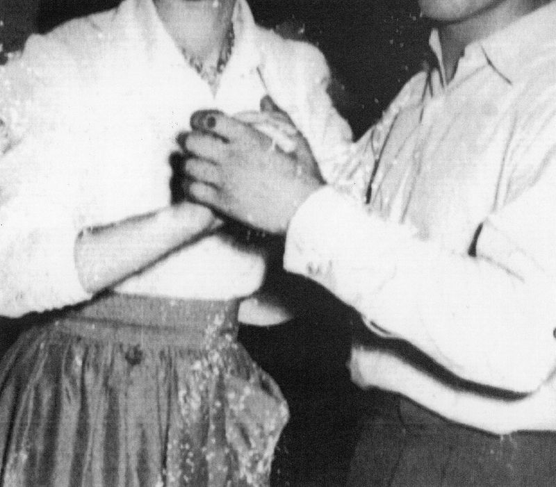 © Camille Carbonaro - Image from the Call me Victoria photography project