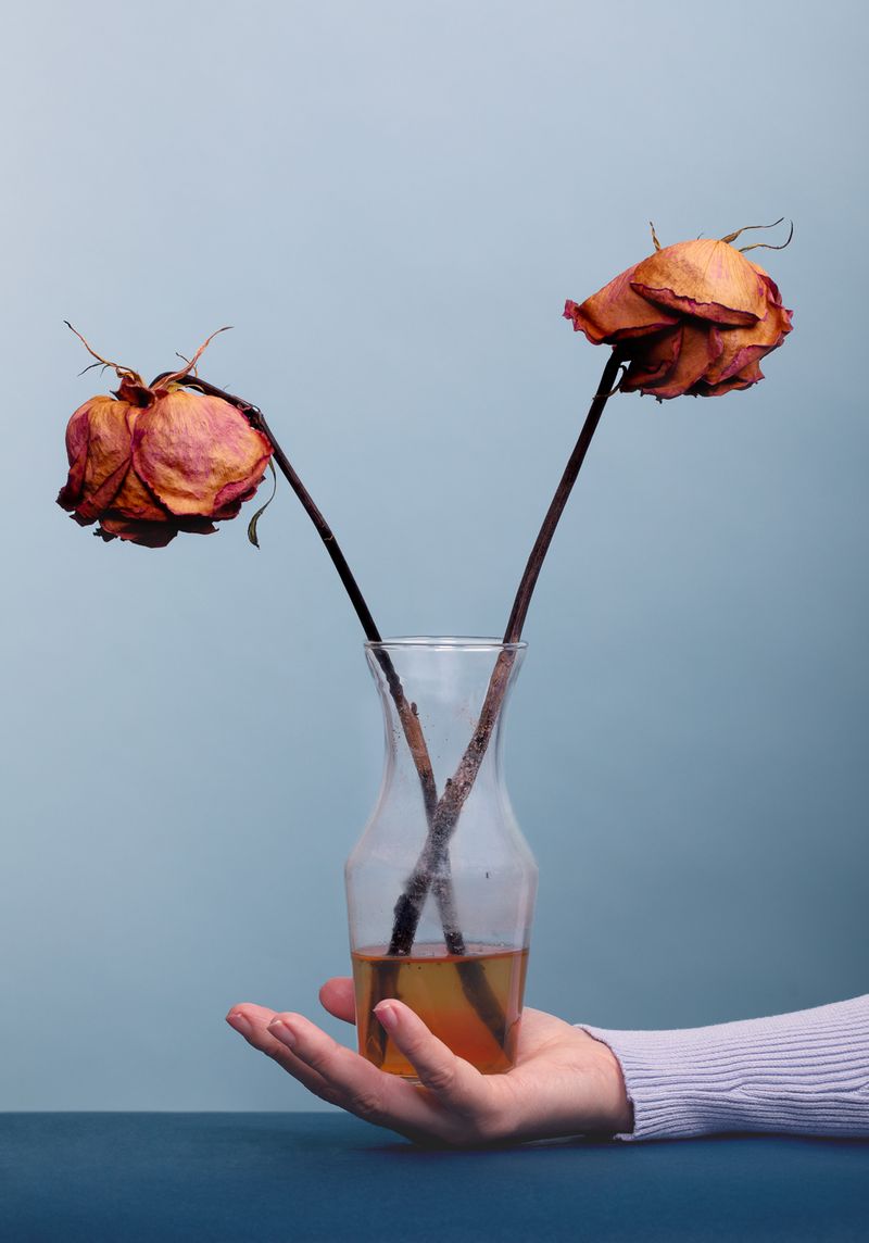 © Ana Espinal - Carry Around Past Hurts