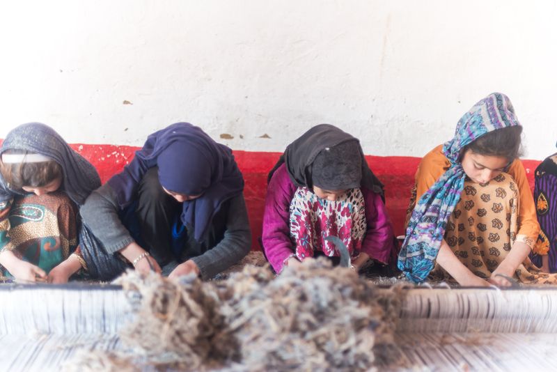 © Agha Waseem Ahmed - Image from the On a Loom of Hope, Under Shadows of Uncertainty, Generations Weave the Fabric of Survival. photography project