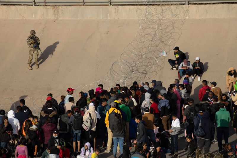 © David Peinado Romero - Image from the walk of the migrants photography project