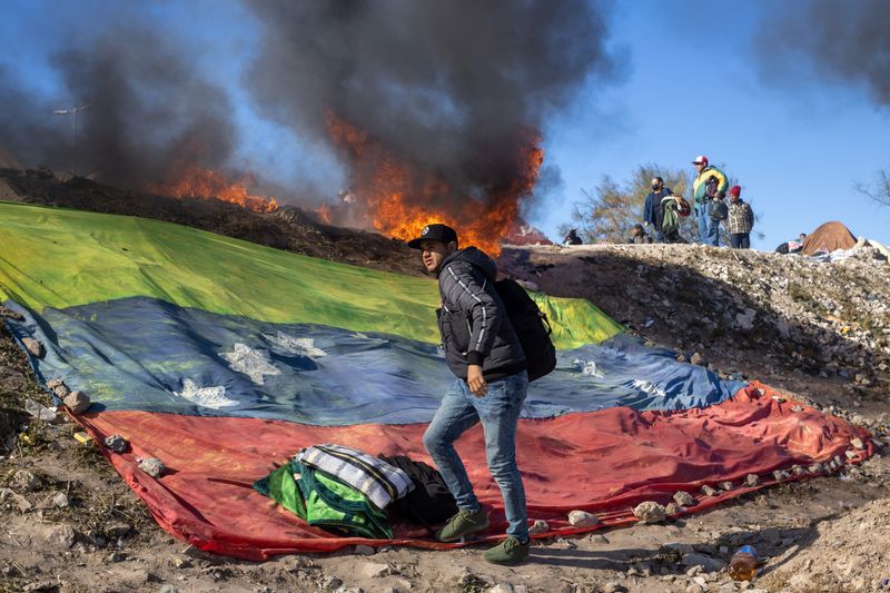 © David Peinado Romero - Image from the walk of the migrants photography project