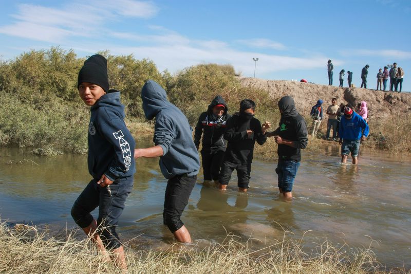 © David Peinado Romero - Image from the walk of the migrants photography project