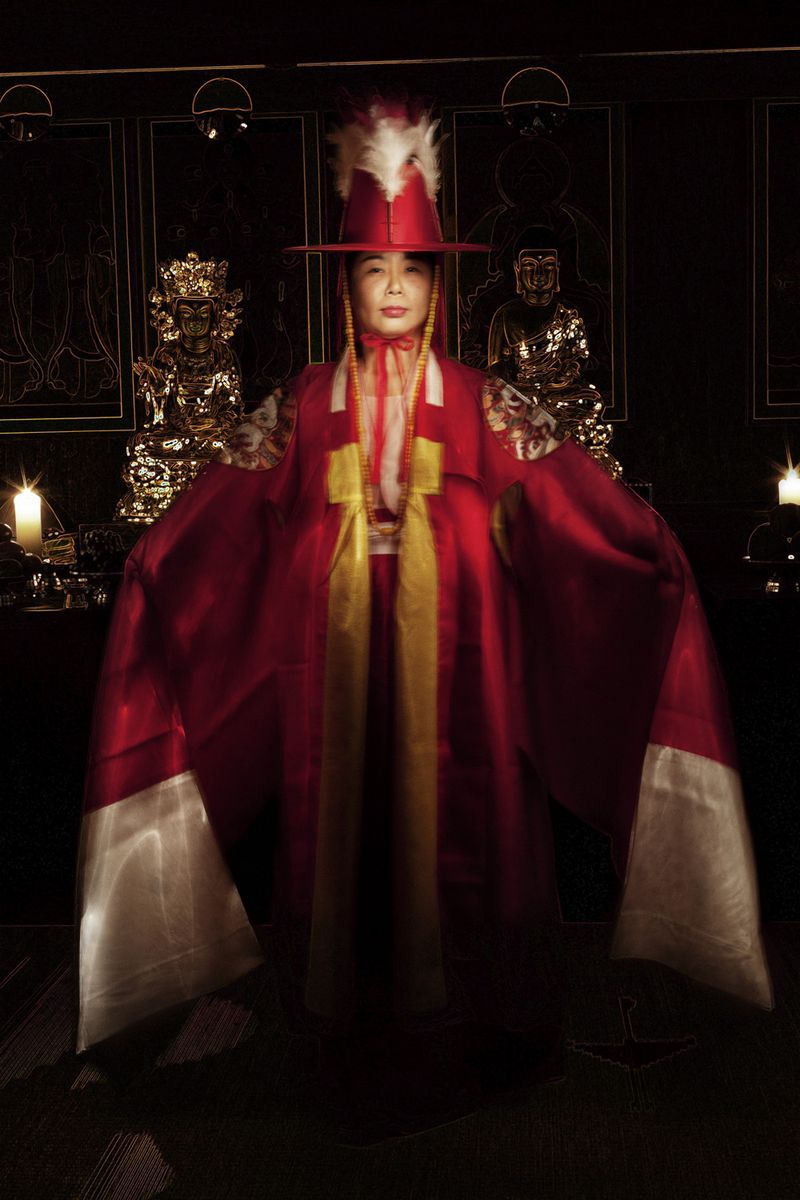 © Flore-aël SURUN - Image from the The Shaman with the Fan photography project