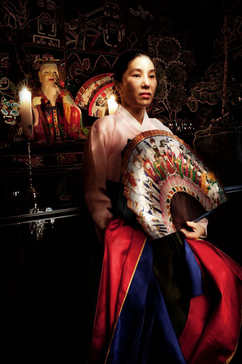 © Flore-aël SURUN - Image from the The Shaman with the Fan photography project