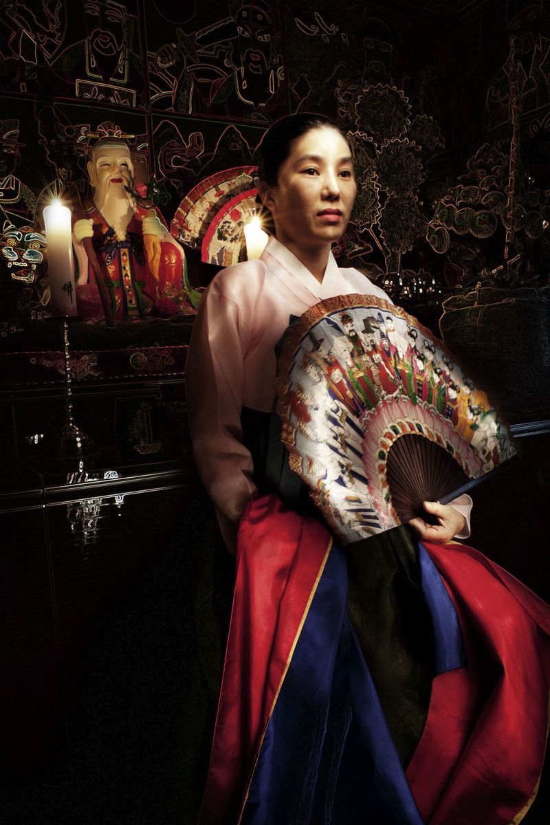 © Flore-aël SURUN - Image from the The Shaman with the Fan photography project