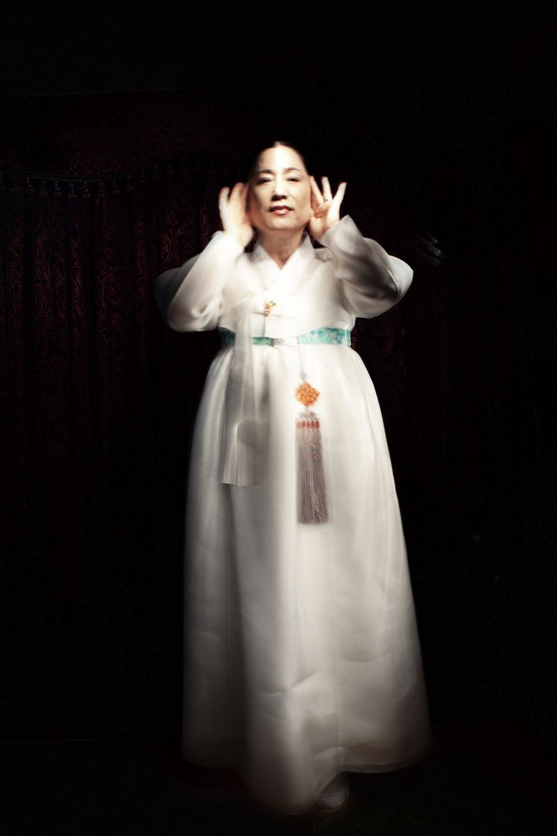 © Flore-aël SURUN - Image from the The Shaman with the Fan photography project