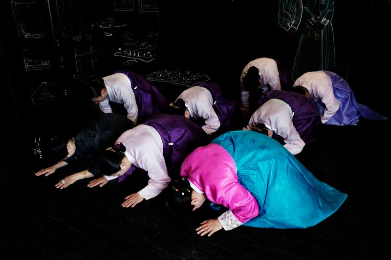 © Flore-aël SURUN - Image from the The Shaman with the Fan photography project